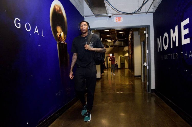 克6:若聯(lián)盟限制各隊(duì)投3分的次數(shù)會(huì)怎樣 問題可能在人人都去投3分